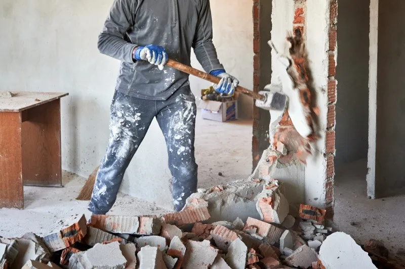 解体工(内装解体職人)